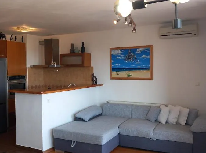 דירה Inna With Free Garage Parking זאדאר